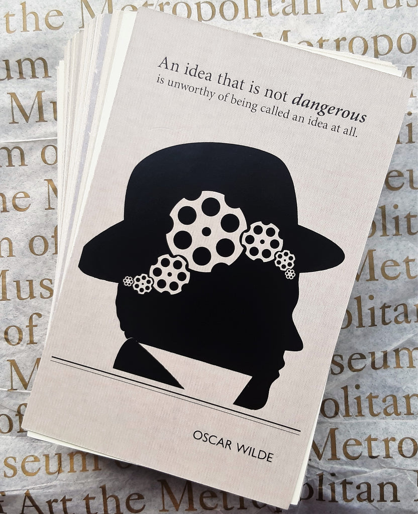 Bibliophilia - 100 Literary Postcards